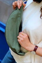 Charger l'image dans la galerie, sac-banane-XL-sofia-olive-hindbag-ethique-responsable