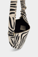 Charger l'image dans la galerie, sac-banane-andrea-demi-lune-hindbag
