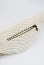 Charger l'image dans la galerie, sac-banane-L-sasha-velours-hindbag-responsable
