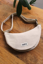 Charger l'image dans la galerie, sac-banane-andrea-jute-hindbag
