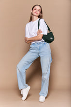 Charger l'image dans la galerie, sac-banane-andrea-vert-sapin-hindbag-ethique-durable
