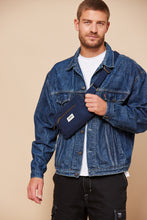 Charger l'image dans la galerie, sac-banane-harry-navy-hindbag-ethique-durable
