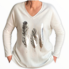 Charger l'image dans la galerie, pull-blanc-3-plumes-argentees
