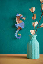 Charger l'image dans la galerie, decoration-murale-hippocampe-bleu-studio-roof
